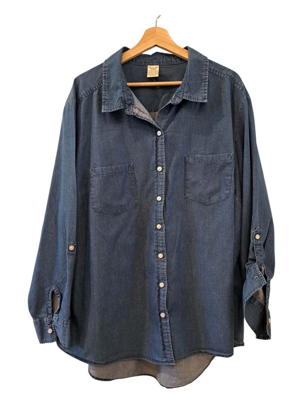 Faded Glory  Button-Up Shirt in Washed Blue Size 3x (22W-24W)